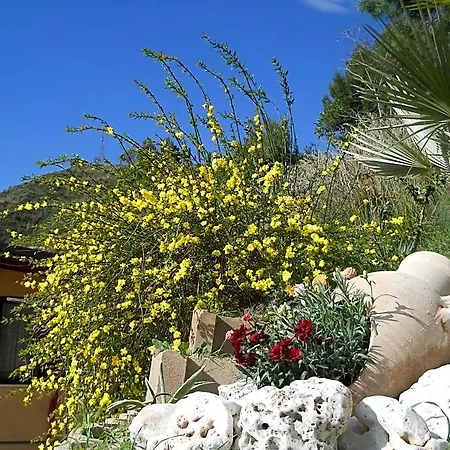 Silent Valley Bed & Breakfast 4*